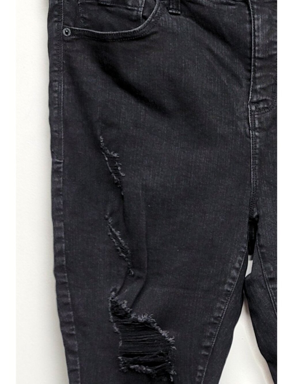 Torrid Black Distressed Crop Sky High Skinny Premium Stretch High-Rise Jean 18 - Picture 3 of 11